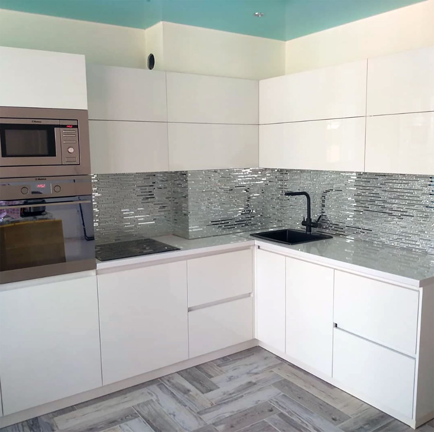 Handleless white kitchen